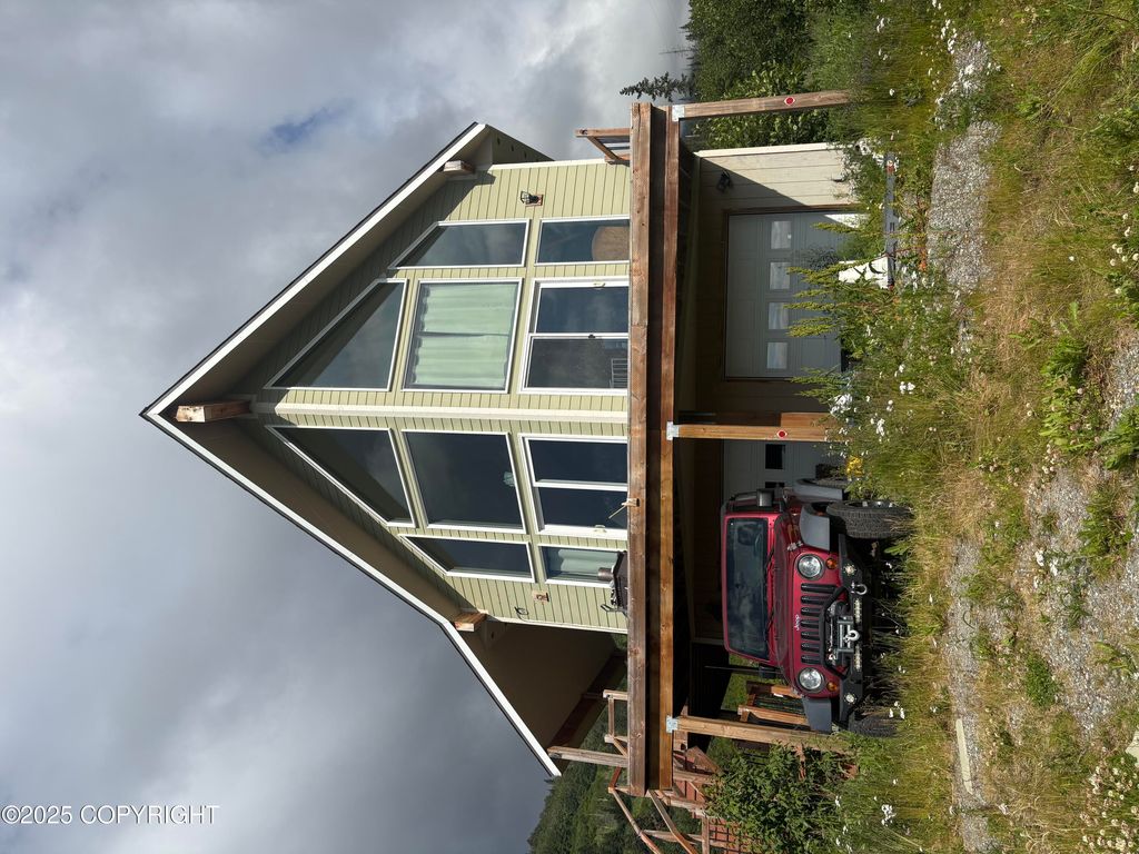 15935 Kings Way Drive, Anchorage, AK 99516