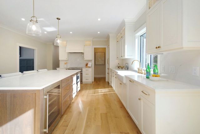 29 Saddle Road, Concord, MA 01742