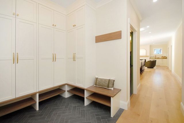 29 Saddle Road, Concord, MA 01742