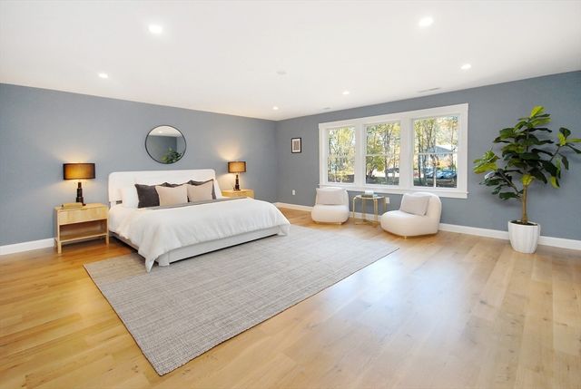 29 Saddle Road, Concord, MA 01742