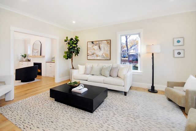 29 Saddle Road, Concord, MA 01742