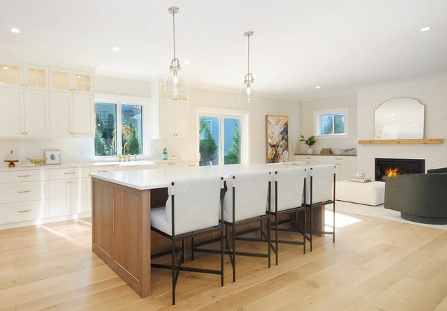 29 Saddle Road, Concord, MA 01742