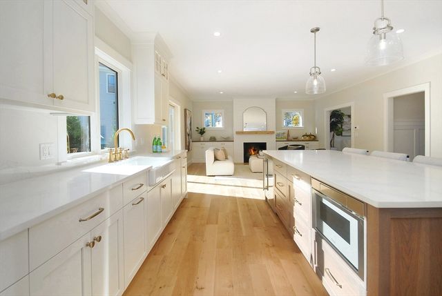 29 Saddle Road, Concord, MA 01742