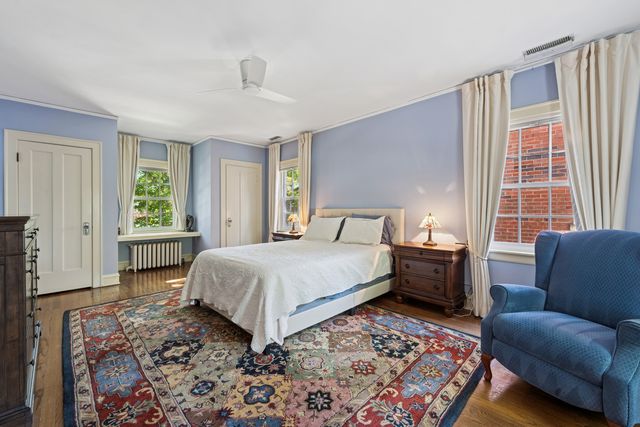 2754 Ridge Avenue, Evanston, IL 60201