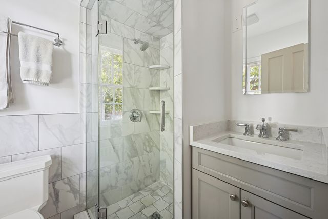 2754 Ridge Avenue, Evanston, IL 60201