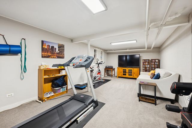 2754 Ridge Avenue, Evanston, IL 60201