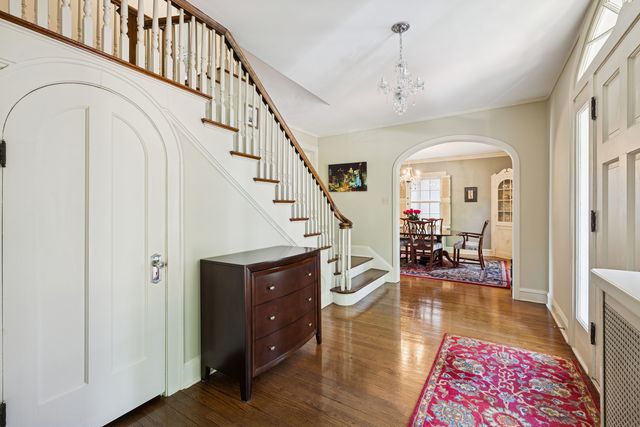 2754 Ridge Avenue, Evanston, IL 60201