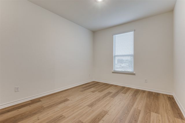 2704 Goldfinch Drive, Denton, TX 76205