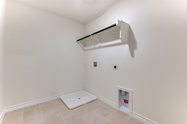 2704 Goldfinch Drive, Denton, TX 76205
