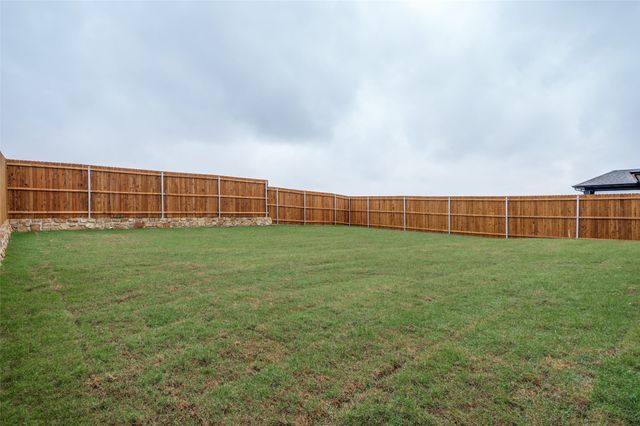 2704 Goldfinch Drive, Denton, TX 76205