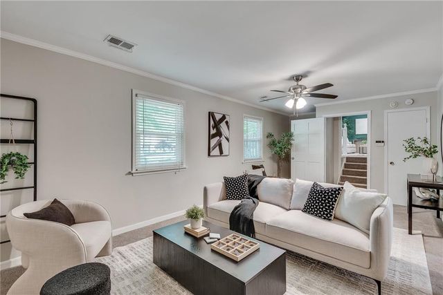 9665 Pine Thicket Way, Roswell, GA 30075