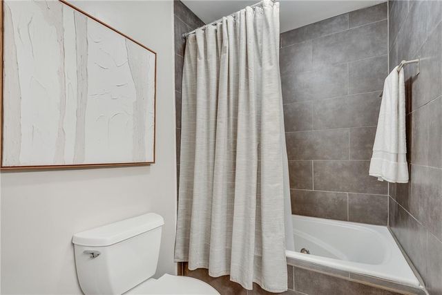 9665 Pine Thicket Way, Roswell, GA 30075