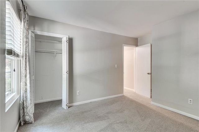 9665 Pine Thicket Way, Roswell, GA 30075