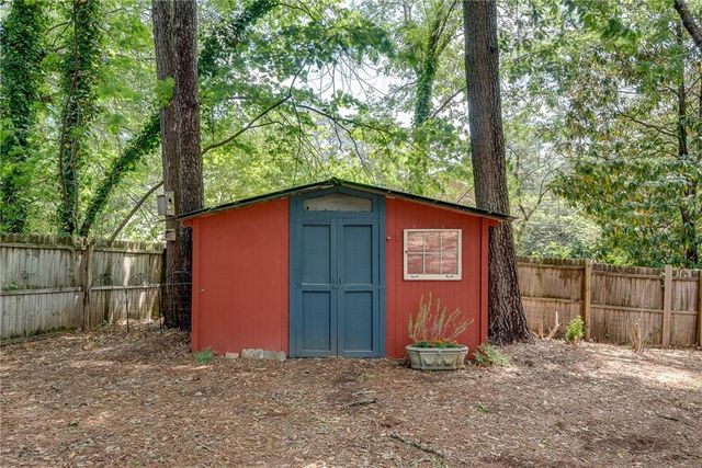 9665 Pine Thicket Way, Roswell, GA 30075