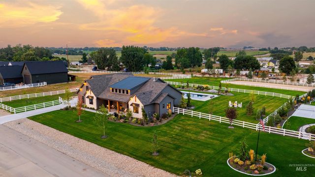 23910 Timber Hills Rd, Caldwell, ID 83607