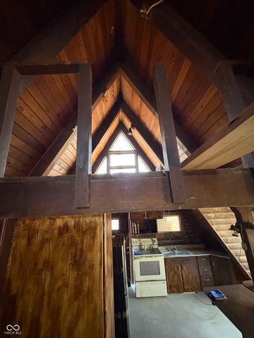 6155 Private Road 1125 N, Poland, IN 47868