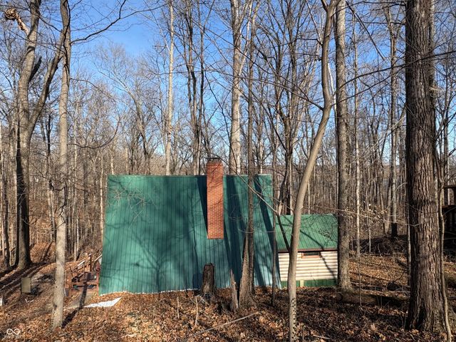 6155 Private Road 1125 N, Poland, IN 47868