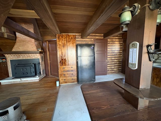 6155 Private Road 1125 N, Poland, IN 47868