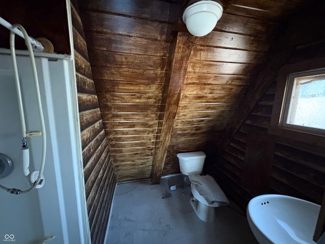 6155 Private Road 1125 N, Poland, IN 47868