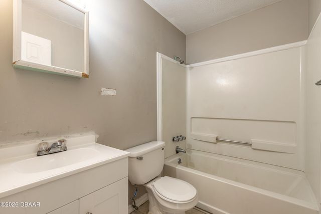 632 Lpga Blvd # B, Holly Hill, FL 32117