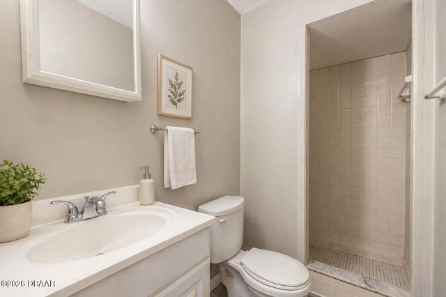 632 Lpga Blvd # B, Holly Hill, FL 32117