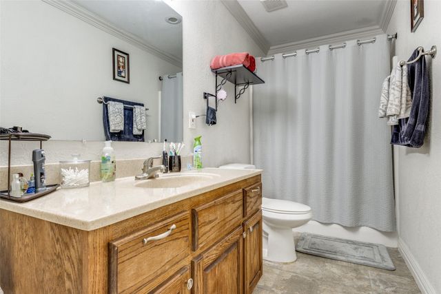 1590 Farm Road 2352, Sumner, TX 75486
