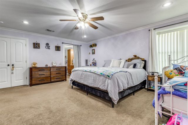 1590 Farm Road 2352, Sumner, TX 75486