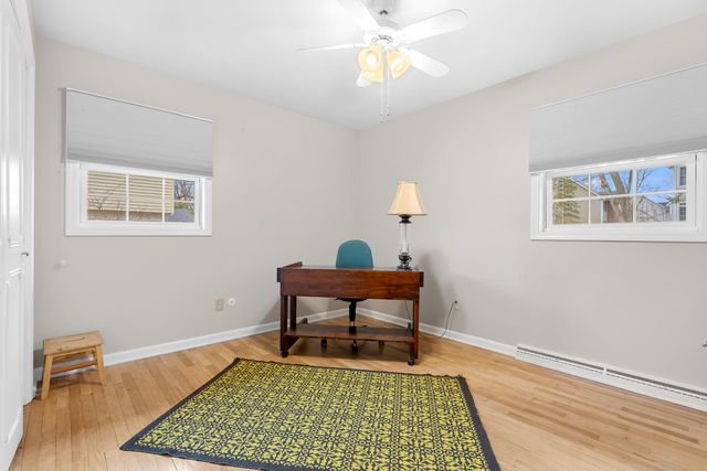 1517 Royal Oak Avenue, Portage City, MI 49024