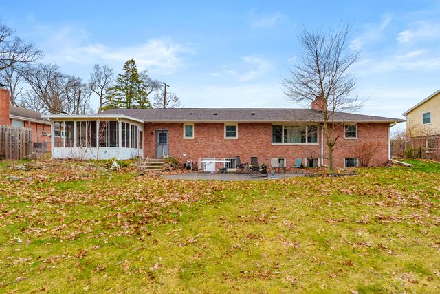 1517 Royal Oak Avenue, Portage City, MI 49024