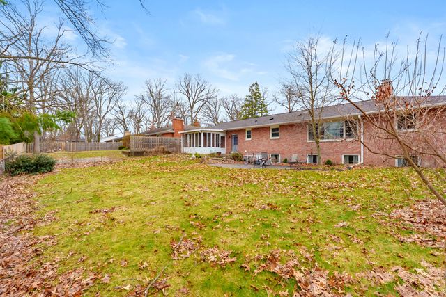 1517 Royal Oak Avenue, Portage City, MI 49024