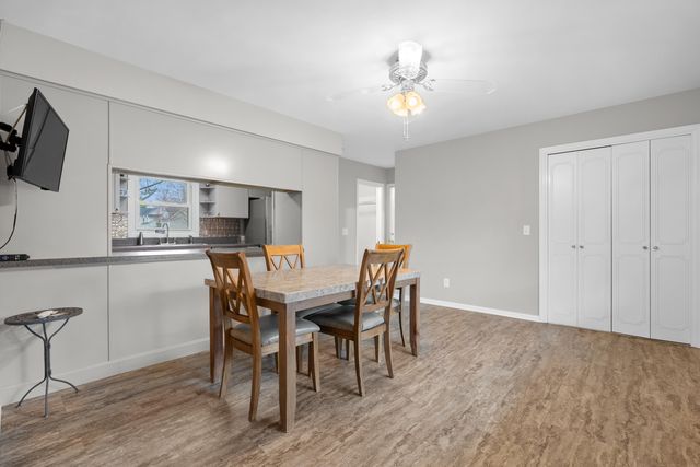 1517 Royal Oak Avenue, Portage City, MI 49024