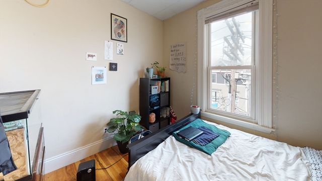 27 Falcon 3, Boston, MA 02128