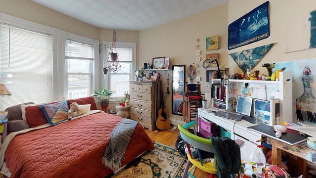 27 Falcon 3, Boston, MA 02128