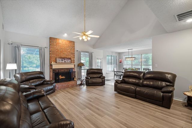 2113 Blackfoot Trail, Mesquite, TX 75149