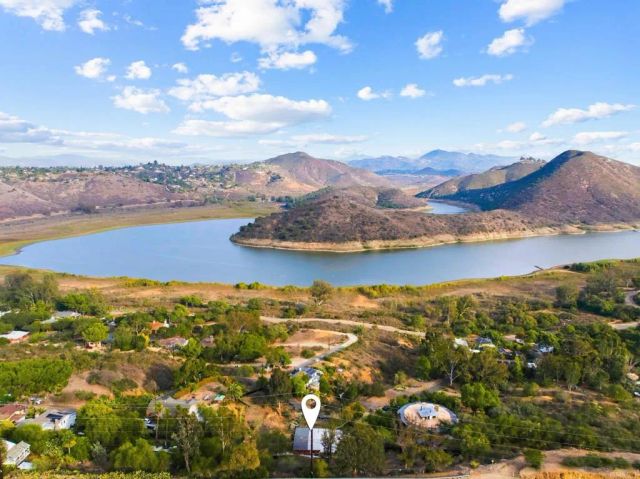 9703 Upas, Escondido, CA 92029