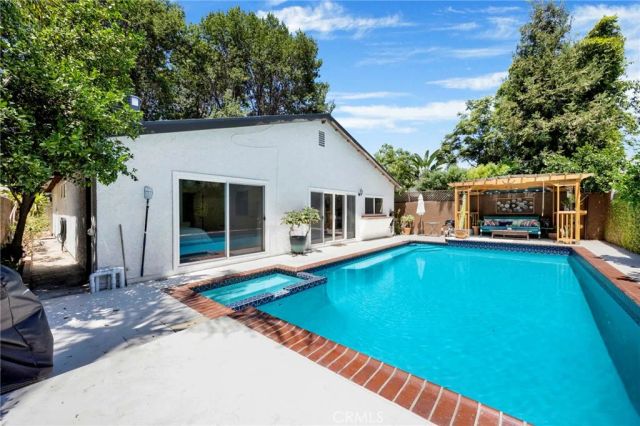 8012 Comanche, Winnetka, CA 91306