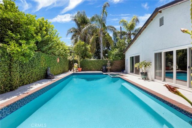 8012 Comanche, Winnetka, CA 91306