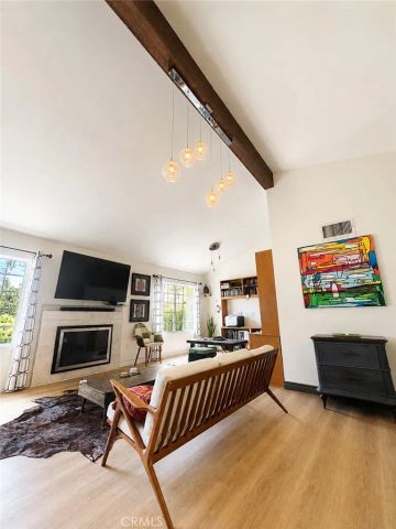 8012 Comanche, Winnetka, CA 91306