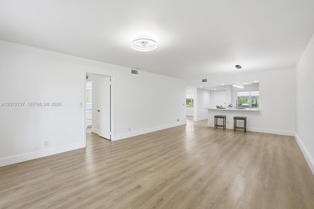 300 SW 130th Terrace 110B, Pembroke Pines, FL 33027