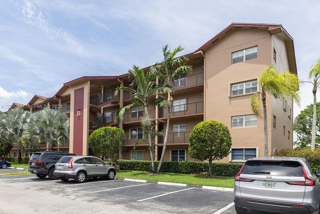 300 SW 130th Terrace 110B, Pembroke Pines, FL 33027