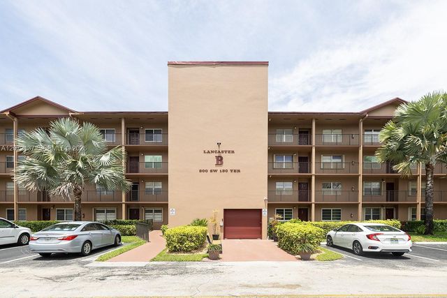 300 SW 130th Terrace 110B, Pembroke Pines, FL 33027