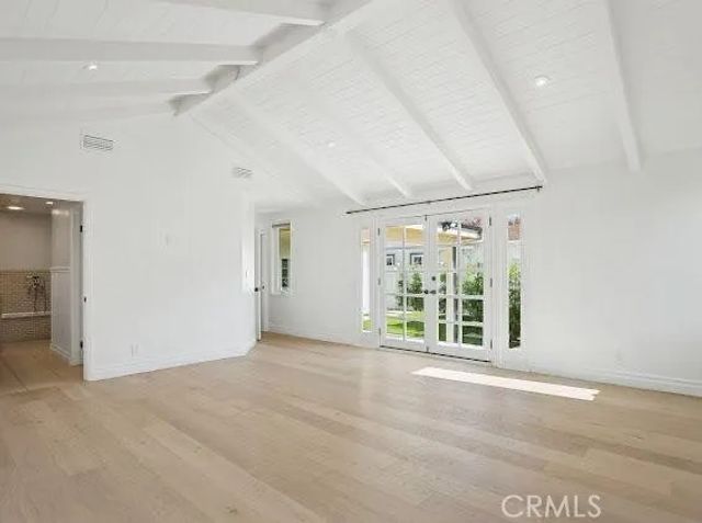 13220 Otsego St, Sherman Oaks, CA 91423