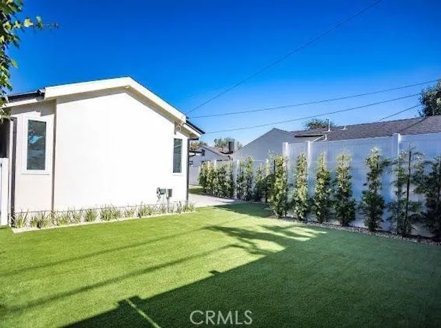 13220 Otsego St, Sherman Oaks, CA 91423