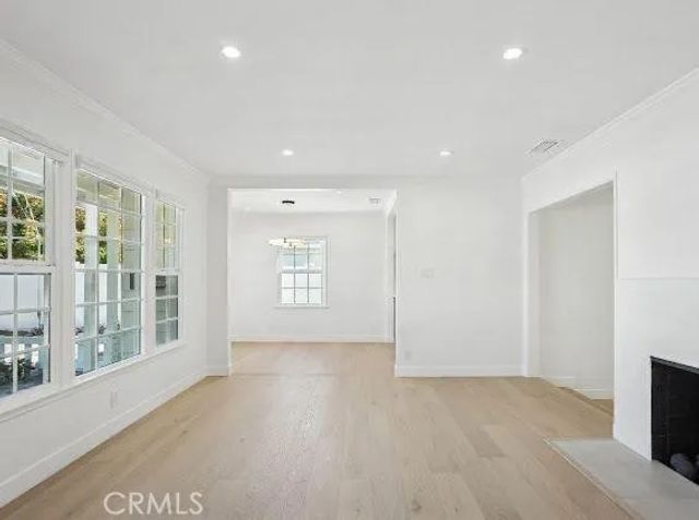 13220 Otsego St, Sherman Oaks, CA 91423