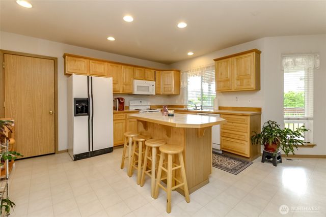 5210 87TH Street Ct E, Tacoma, WA 98446