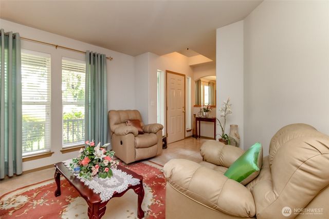 5210 87TH Street Ct E, Tacoma, WA 98446