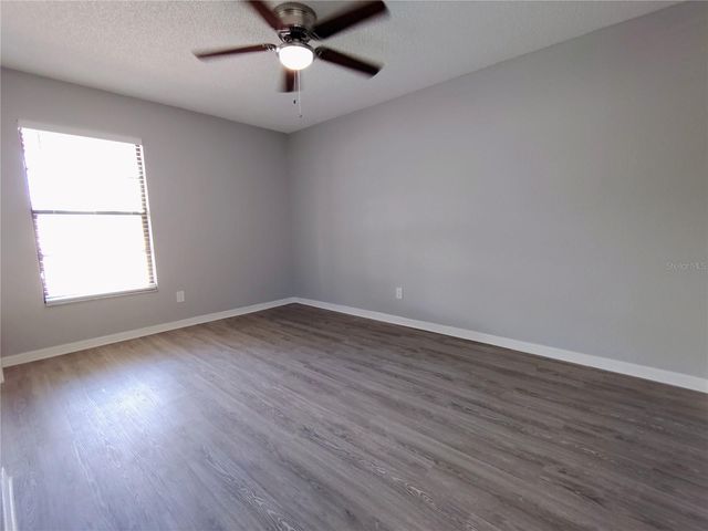 9435 LYNN LANE B, Seminole, FL 33777