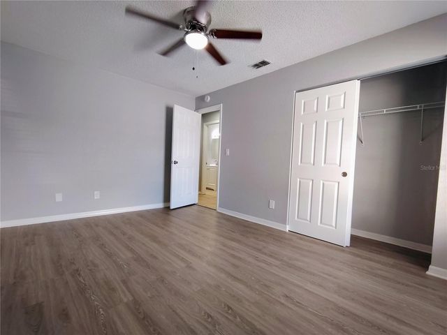 9435 LYNN LANE B, Seminole, FL 33777