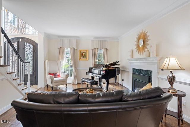 114 Large Oaks Drive, Cary, NC 27518