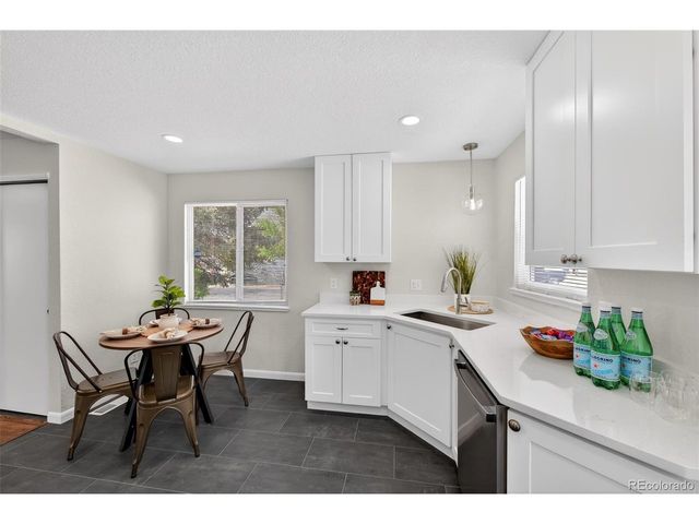 920 Moline St, Aurora, CO 80010